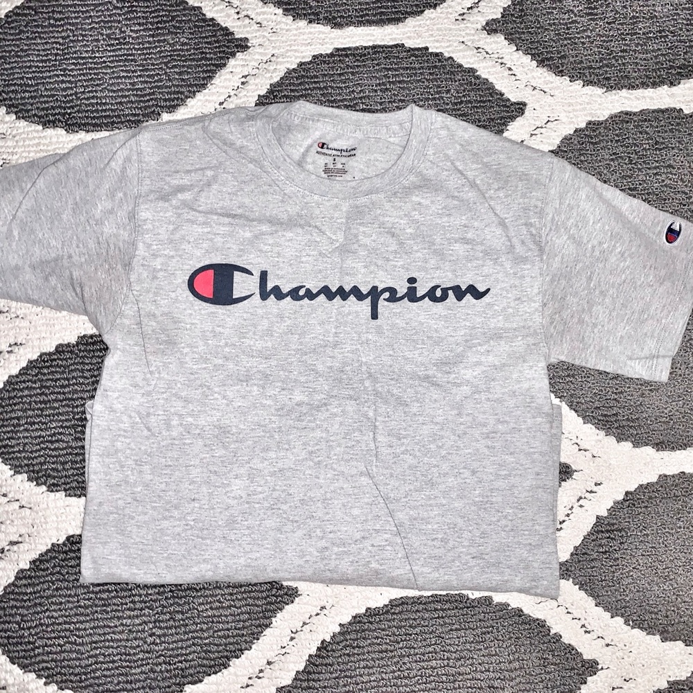 Champion T-shirt